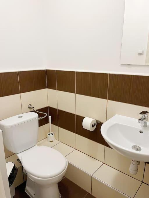 בודפשט 1#Parliament Sunflower Apartments Room מראה חיצוני תמונה